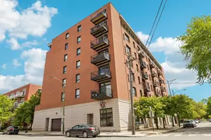974 W 35th Pl, Chicago, IL 60609 - Photo 1
