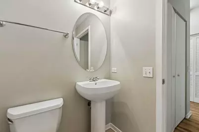 974 W 35th Place #202, Chicago, IL 60609 - Photo 19