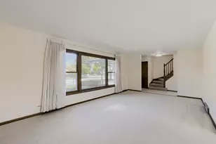 1111 W Ash Dr, Mount Prospect, IL 60056 - Photo 25