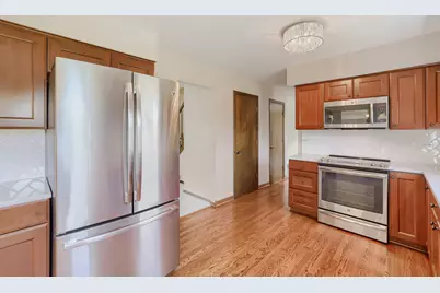 1111 W Ash Drive, Mount Prospect, IL 60056 - Photo 5