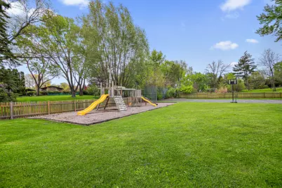 765 W Bayer Drive, Palatine, IL 60067 - Photo 43