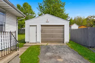 217 W Morgan St, Dixon, IL 61021 - Photo 3