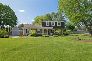 4707 Daniel Dr, Crystal Lake, IL 60014 - Photo 1