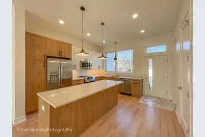 6320 S Champlain Avenue, Chicago, IL 60637 - Photo 11