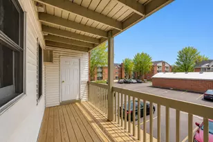 1332 Cunat Ct, Lake in the Hills, IL 60156 - Photo 11