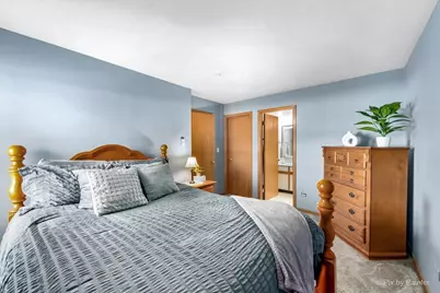 1332 Cunat Court #2B, Lake in the Hills, IL 60156 - Photo 5