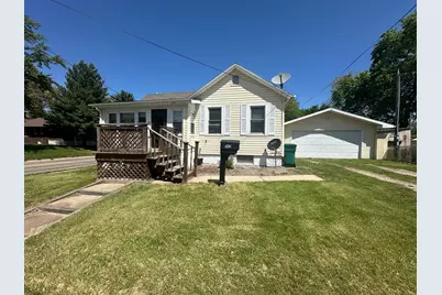 102 E Grove Street, Streator, IL 61364 - Photo 1