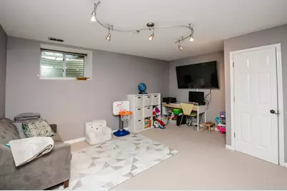 1139 W Roscoe Street, Chicago, IL 60657 - Photo 19