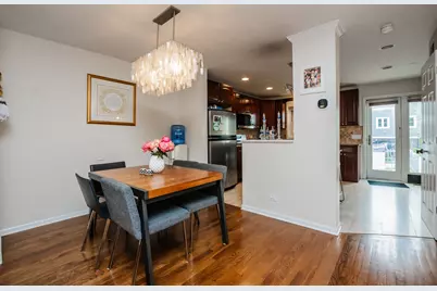 1139 W Roscoe Street, Chicago, IL 60657 - Photo 5