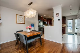 1139 W Roscoe St, Chicago, IL 60657 - Photo 5