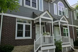 1139 W Roscoe St, Chicago, IL 60657 - Photo 1