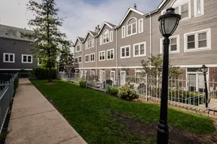 1139 W Roscoe St, Chicago, IL 60657 - Photo 21