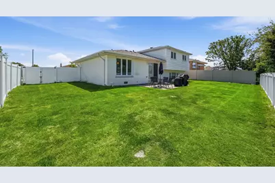 16450 Cherry Hill Avenue, Tinley Park, IL 60487 - Photo 23