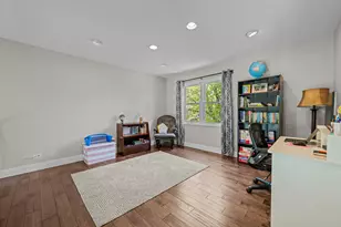 1631 Terri Cir, Naperville, IL 60563 - Photo 17