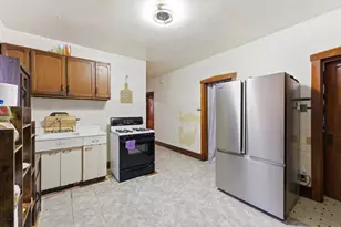 1605 S 49th Ct, Cicero, IL 60804 - Photo 5