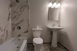 565 Somerset Ln, Crystal Lake, IL 60014 - Photo 5