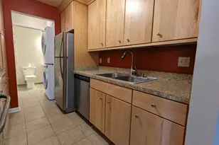 565 Somerset Ln, Crystal Lake, IL 60014 - Photo 3