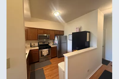 348 Fallbrook Court, Schaumburg, IL 60194 - Photo 5
