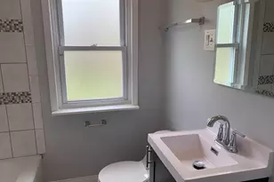 9825 S Avalon Ave, Chicago, IL 60628 - Photo 5
