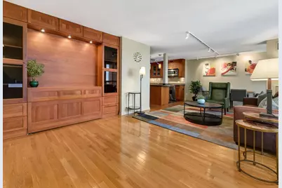1030 N State Street #19G, Chicago, IL 60610 - Photo 5