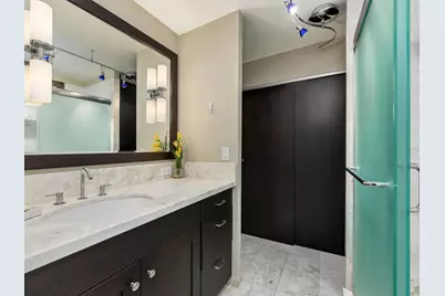 1030 N State Street #19G, Chicago, IL 60610 - Photo 19