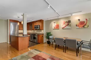 1030 N State St, Chicago, IL 60610 - Photo 15