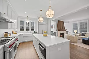 3902 N Hamilton Ave, Chicago, IL 60618 - Photo 19