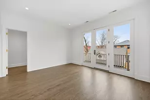 3902 N Hamilton Ave, Chicago, IL 60618 - Photo 43