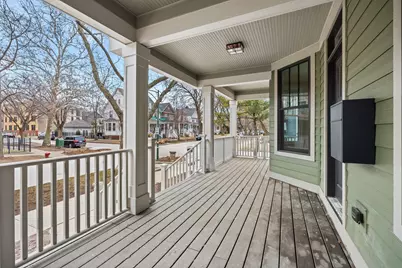 3902 N Hamilton Avenue, Chicago, IL 60618 - Photo 3
