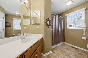 2714 Lake Shore Dr, Joliet, IL 60431 - Photo 13