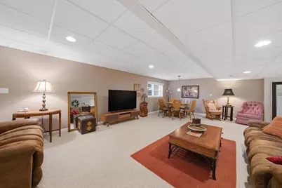 2714 Lake Shore Drive, Joliet, IL 60431 - Photo 23