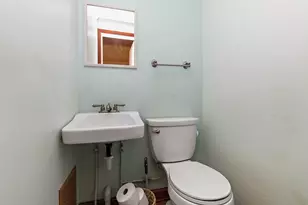 922 Douglas Ave, Aurora, IL 60505 - Photo 13
