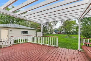 922 Douglas Ave, Aurora, IL 60505 - Photo 25