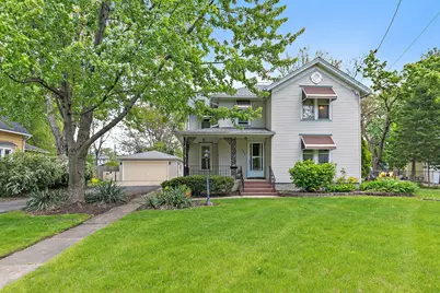 922 Douglas Avenue, Aurora, IL 60505 - Photo 1