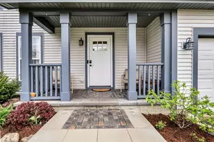 1263 E Essex Ct, Round Lake Beach, IL 60073 - Photo 5