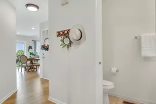 1263 E Essex Ct, Round Lake Beach, IL 60073 - Photo 21