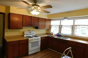 824 Foran Ln, Aurora, IL 60506 - Photo 5