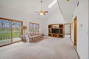 3118 Woodland Dr, Zion, IL 60099 - Photo 7