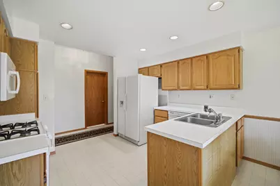 3118 Woodland Drive #3118, Zion, IL 60099 - Photo 5