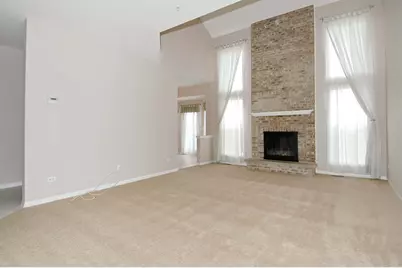 2162 Yale Circle, Hoffman Estates, IL 60192 - Photo 3