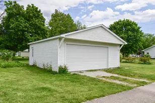 315 N 4th St, Chatsworth, IL 60921 - Photo 51