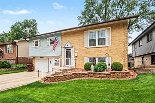 15218 Rob Roy Dr, Oak Forest, IL 60452 - Photo 1