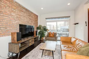 2322 W Augusta Blvd, Chicago, IL 60622 - Photo 3