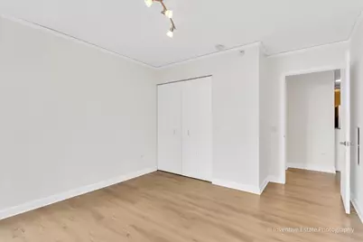 201 N Westshore Drive #1006, Chicago, IL 60601 - Photo 5