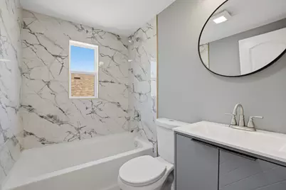 8641 S Kingston Avenue, Chicago, IL 60617 - Photo 15