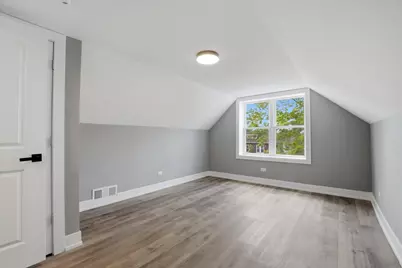 8641 S Kingston Avenue, Chicago, IL 60617 - Photo 17