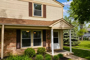 639 Shaw Ct, Schaumburg, IL 60194 - Photo 1