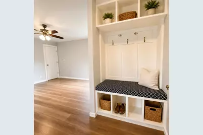 639 Shaw Court #639, Schaumburg, IL 60194 - Photo 3