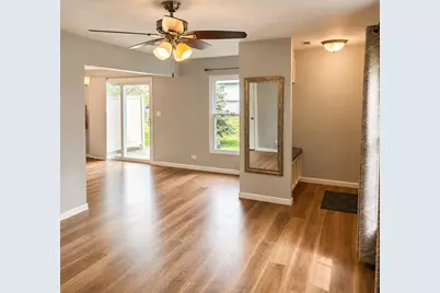 639 Shaw Court #639, Schaumburg, IL 60194 - Photo 5