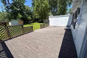 805 N Reel St, Salem, IL 62881 - Photo 13